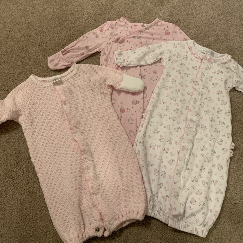 3 infant sleep gowns